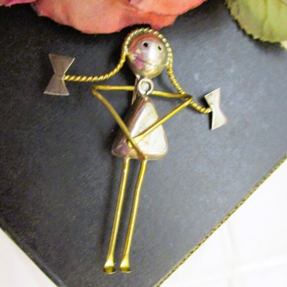 VINTAGE Sterling Silver Girl Brooch: Handcrafted 925 Mexico Figural Pin - Picture 5 of 14